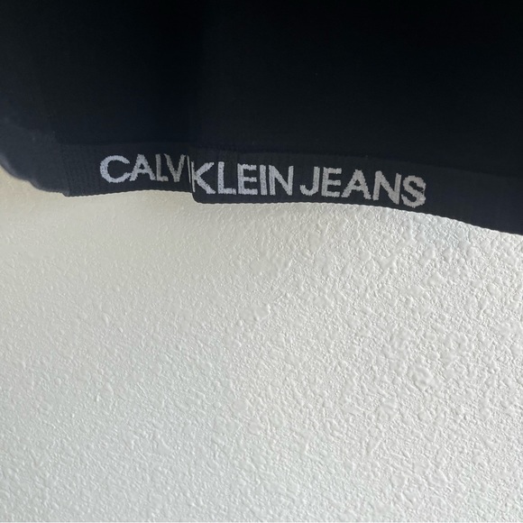 Calvin Klein Jeans ribbed black cropped tank top - Picture 4 of 5